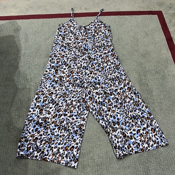 Blue leopard jumpsuit - Picture 2 of 2